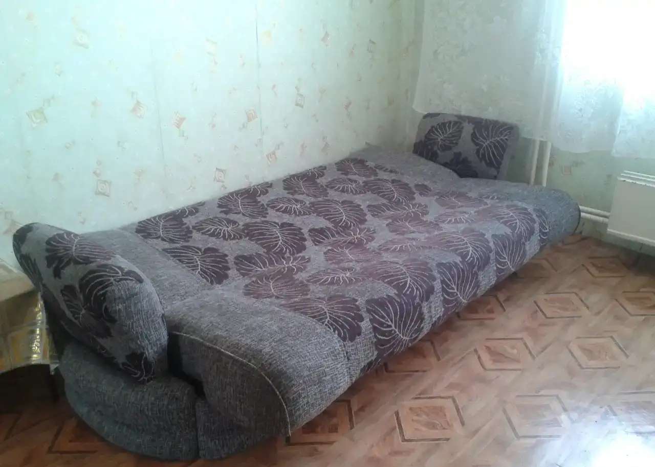 Сдам чистую комнату Мечникова 43