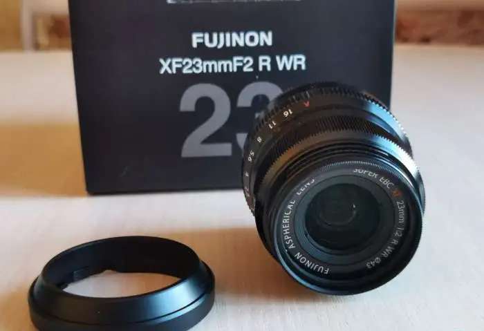 Fujifilm XF 35mm f/2 R WR