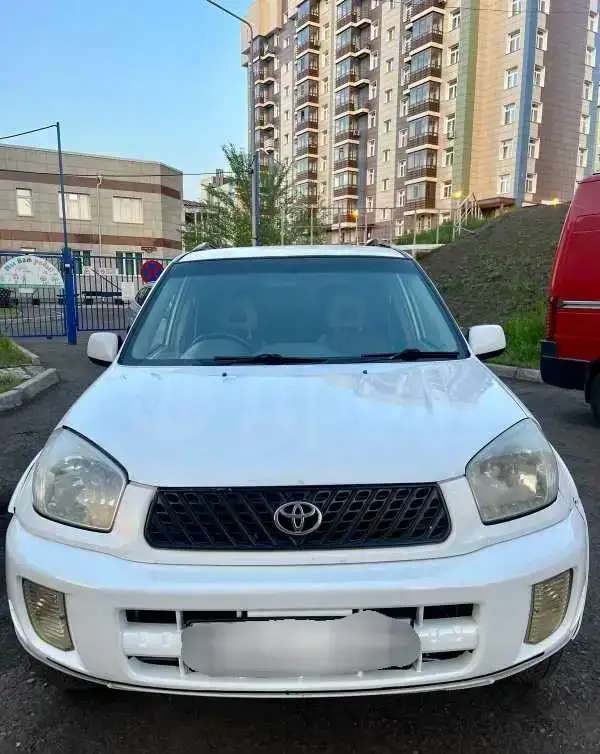 Продам машину Toyota RAV4