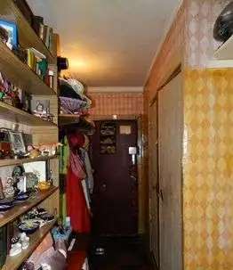 диван, кресла, кровать, шкафы д\белья, книжные полки, вешелка