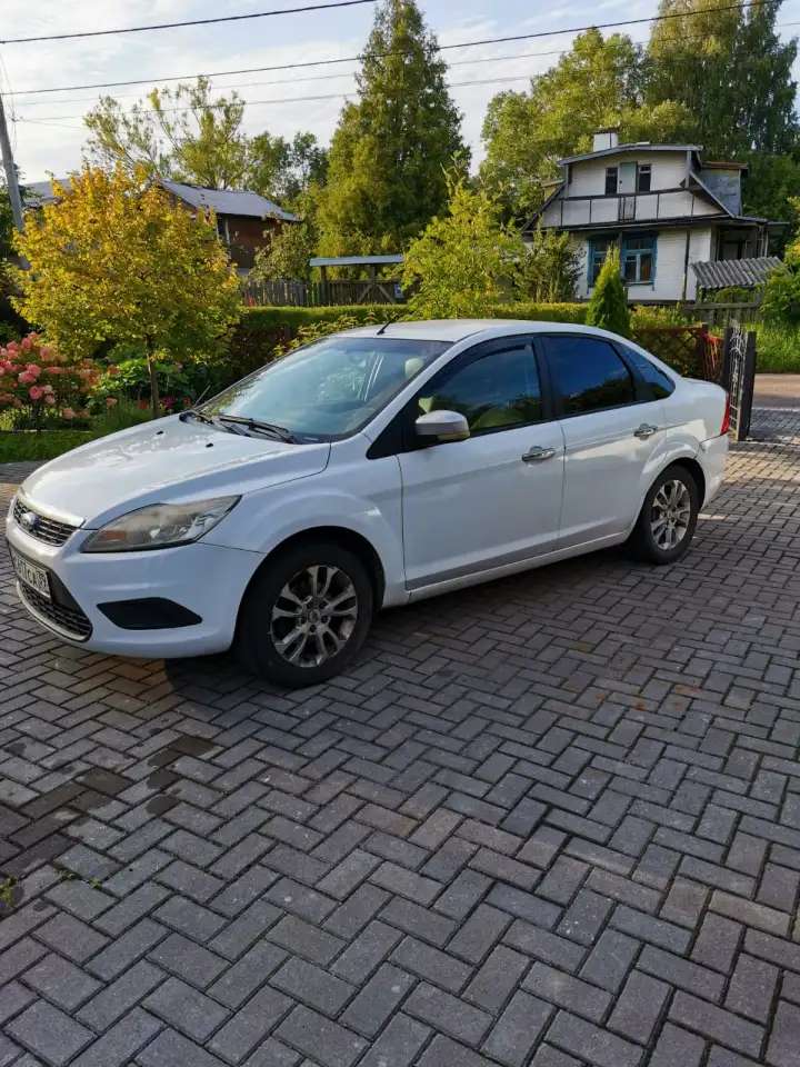 Ford Focus 1.6 MT, 2009, битый, 200 000 км