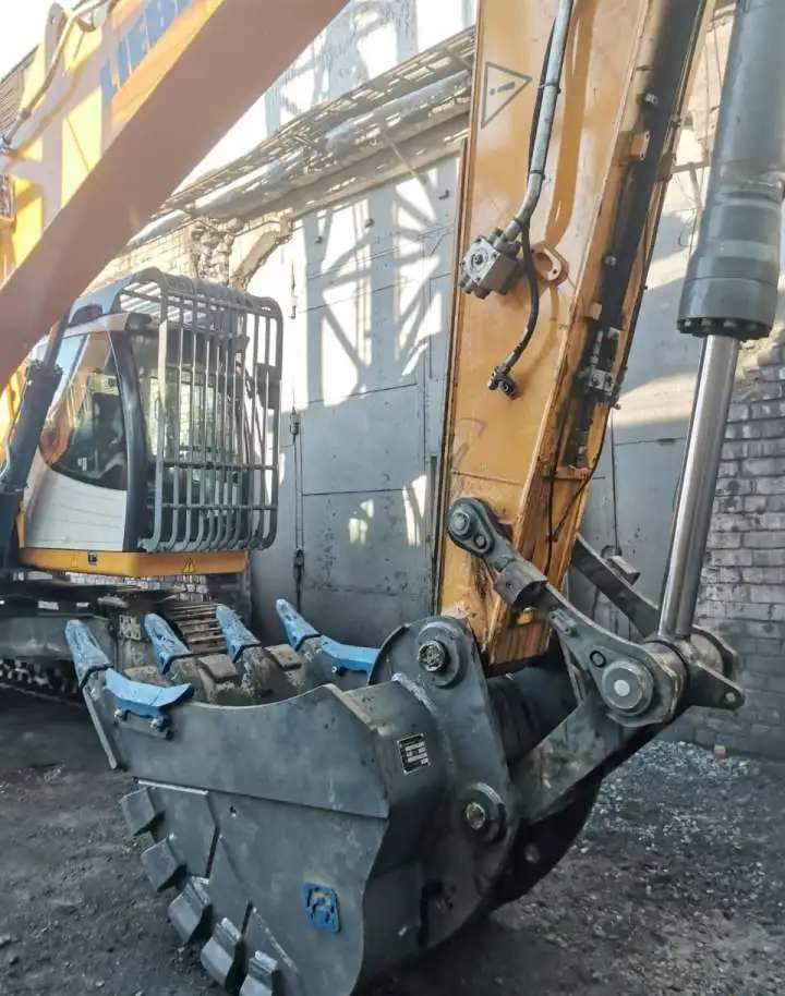 Ковш скальный для экскаватора Hitachi EX160WD