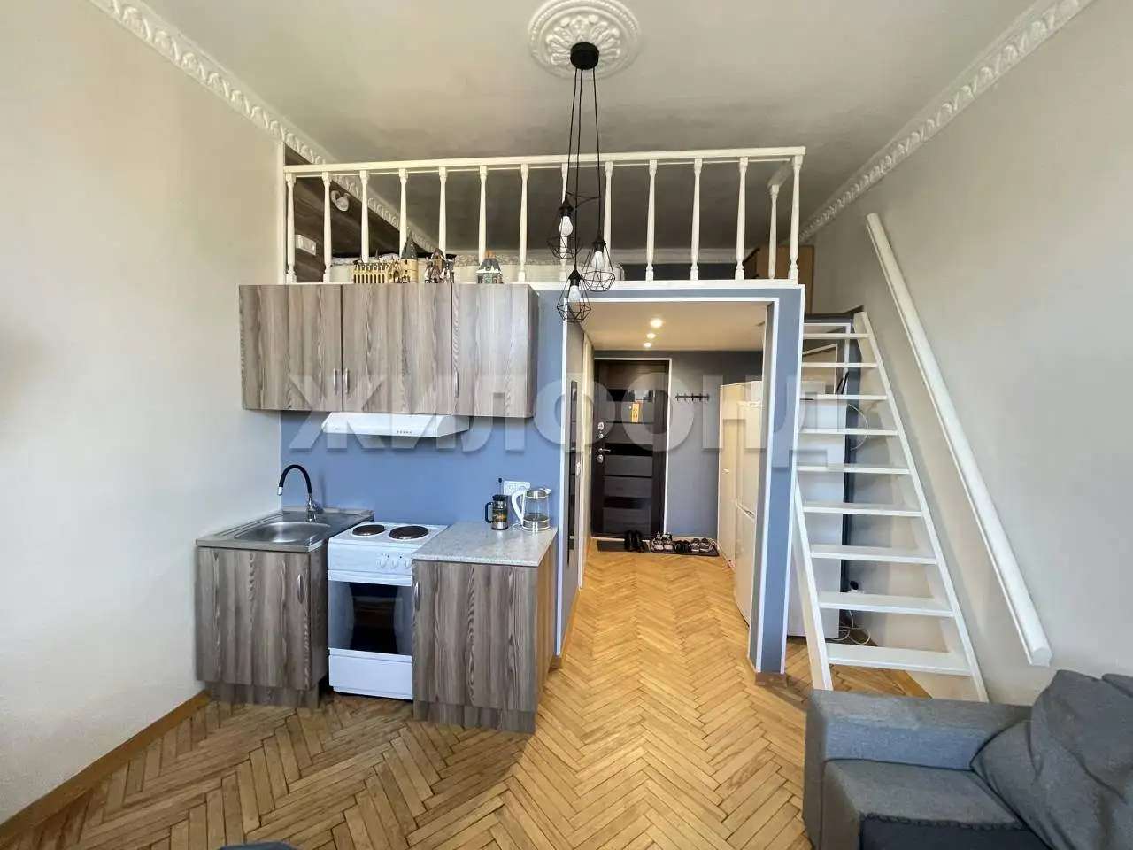Продается комната 22.4 м2 в 4 ком.кв.
