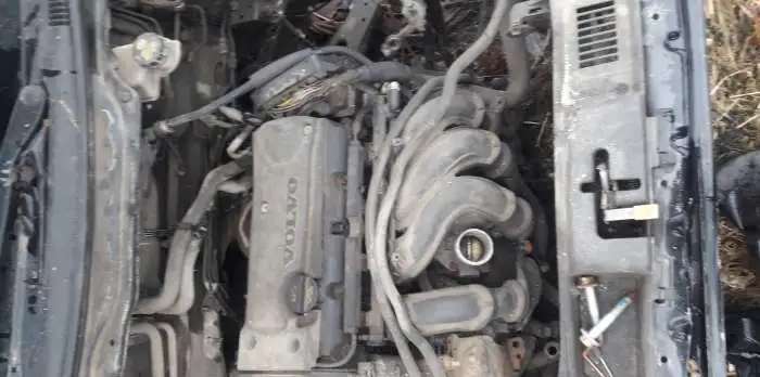 Двигатель Volvo S40