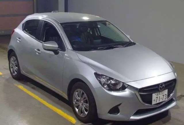 Авто с аукционов Японии Mazda Demio