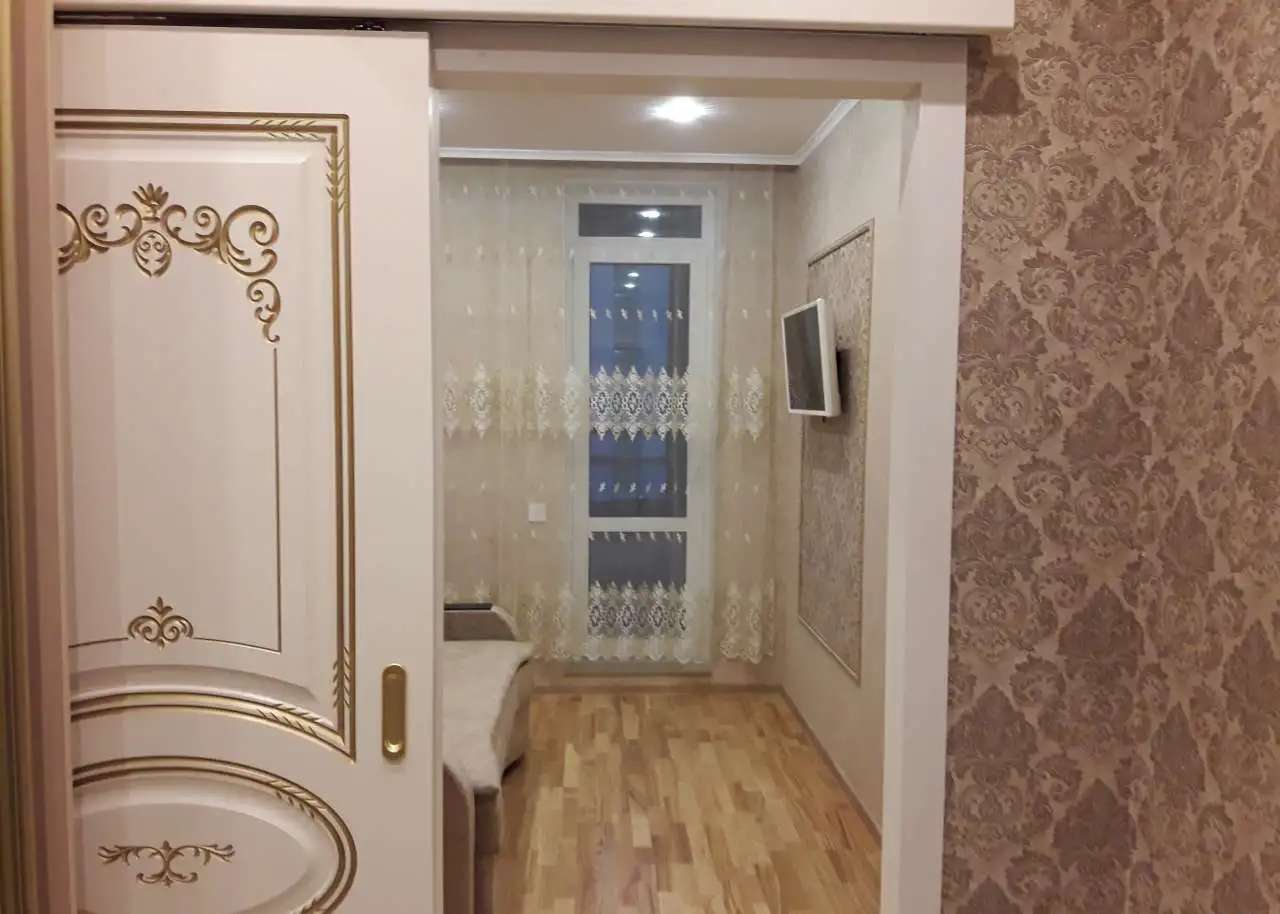 сдам посуточно шикарную квартиру в центре с новым ремонтом в элитном доме