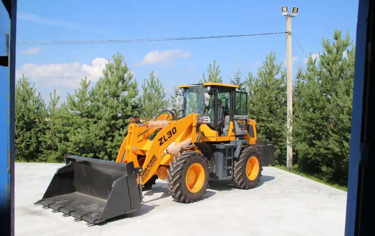 Фронтальный погрузчик Shanlin ZL 30