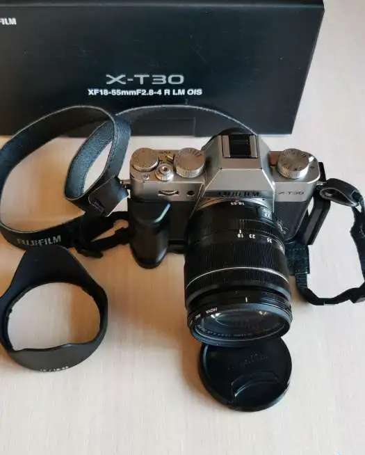 Fujifilm X-T30 серебристый + 18-55mm f/2.8-4 R LM