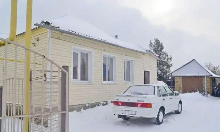 Предлагаю к продаже каменный дом, с большим садом черешни 49,00 м2