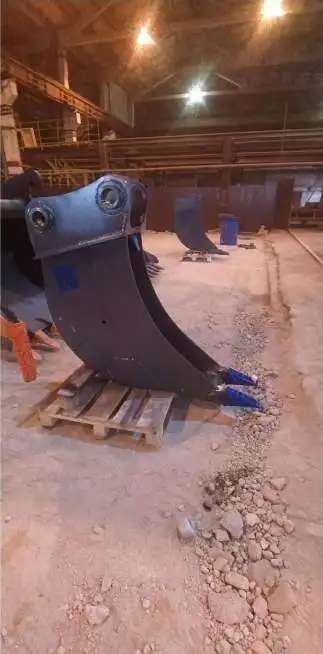 Траншейный ковш для экскаваторов Hitachi ZX240