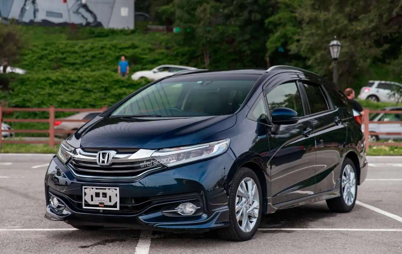 Honda Shuttle, 2016 г GP7 ПРОДАЕТСЯ В ОТЛИЧНОМ СОСТОЯНИИ С АУКЦИОНОВ ЯПОНИИ ПОД ЗАКАЗ