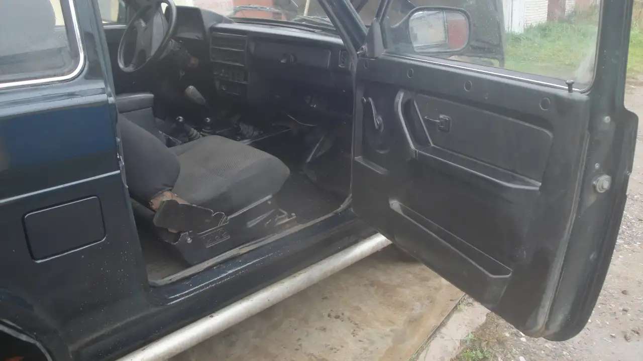 Продаю ниву Лада 4x4 2121 Нива