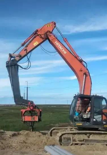 Гусёк для работы с вибропогружателем или гидробуром (бурилкой)
