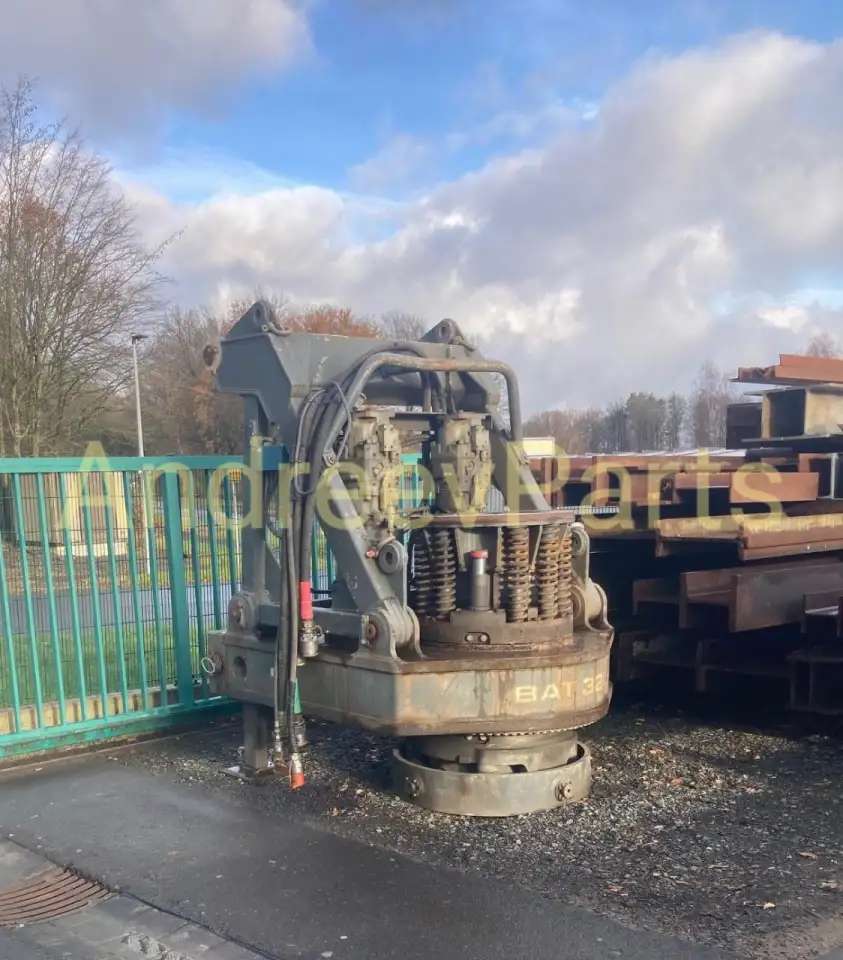 Буровая установка Liebherr LB28-320