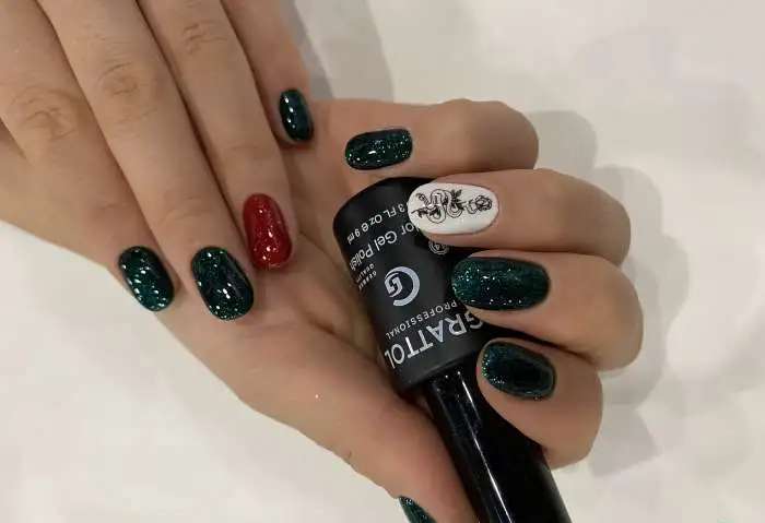 Маникюр и педикюр