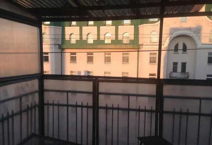 Продам Одну или Две Комнаты в квартире у ст. м. Петроградская СПб