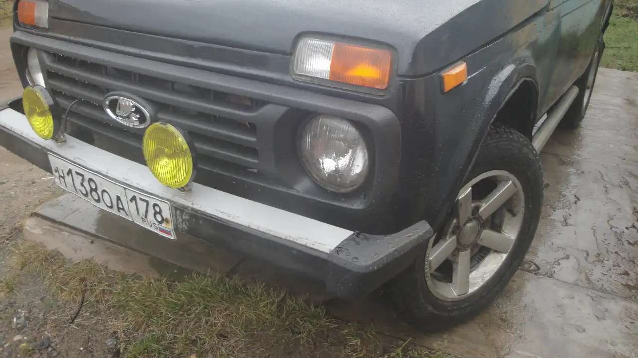Продаю ниву Лада 4x4 2121 Нива