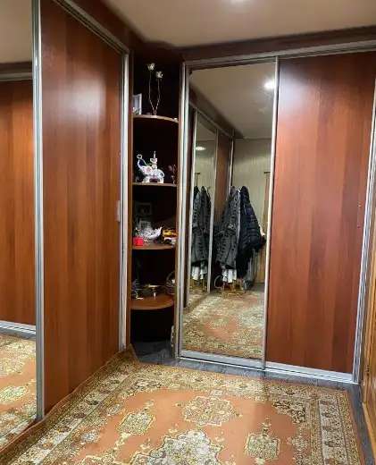 продаю дом срочно, 10-я Продольная улица, 42 110,00 м2