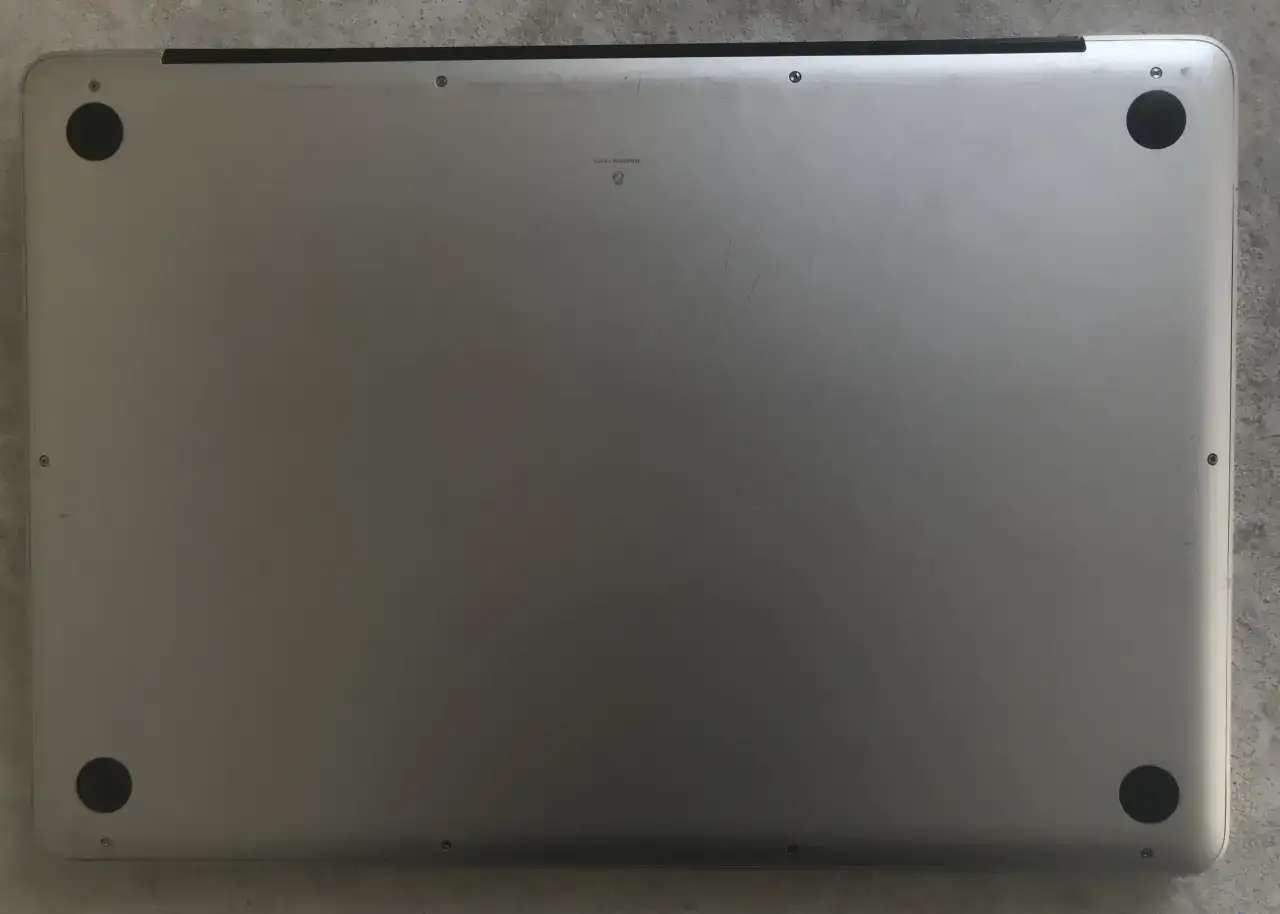 Продам MacBook Pro (15-inch, Mid 2010)