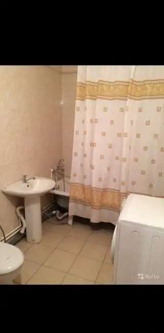 Сдам квартиру посуточно, Карамзина 18
