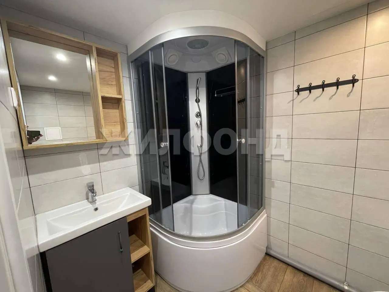 Продается комната 22.4 м2 в 4 ком.кв.