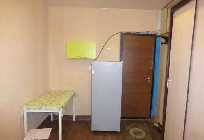 продается комната в общежитии на Рокоссовского