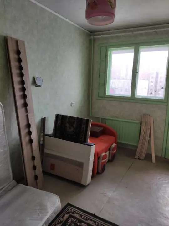 в аренду 2 комнаты на Отважных 3