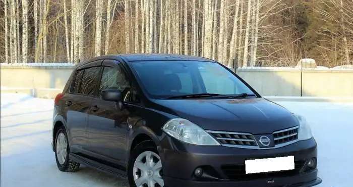 Продаю автомобиль Nissan Tiida