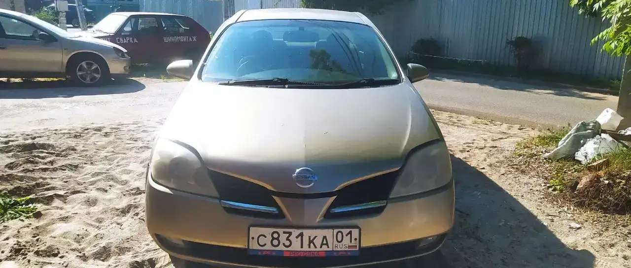 Nissan Primera P12