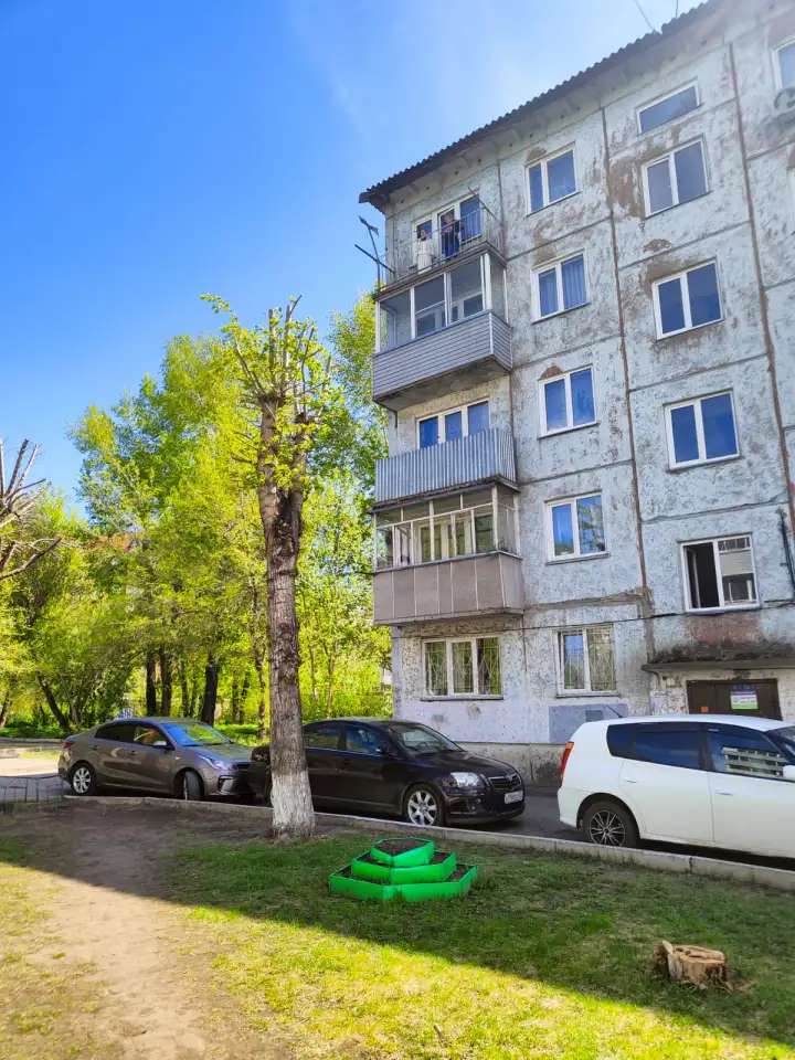 Продам 1-комн. ул. Терешковой, д.10, площадь 30,9 кв. м. площадь балкона, 55п. Состояние хорошее: поменяна сантехника