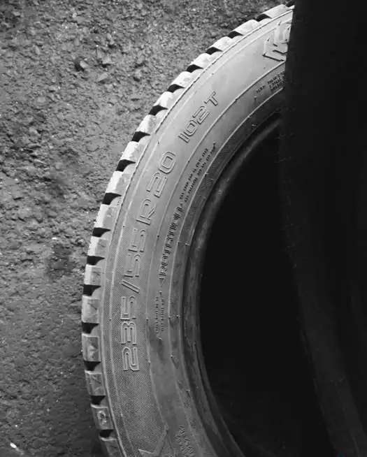 Продам шины Nokian Hakkapelita 8 SUV 235/55 R20