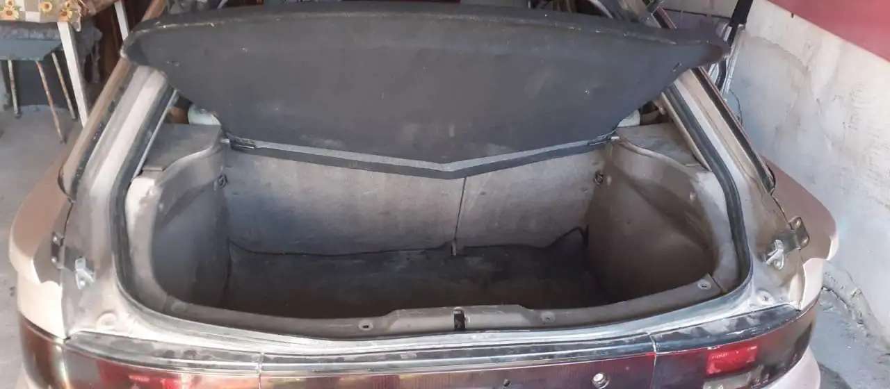 Продам Mazda 323