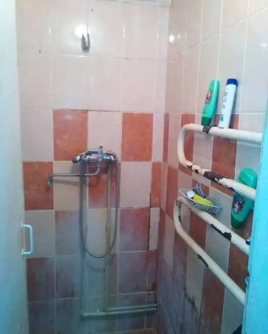 Продам комнату в 4-х комнатной квартире, ул. Бекетова, д. 58\2, кв. 27, комн. 1