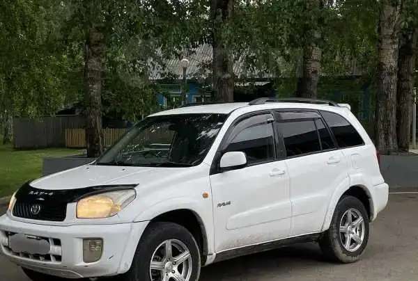 Продам машину Toyota RAV4