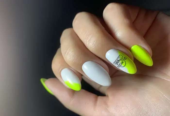 Маникюр