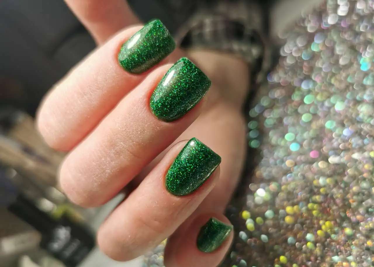 Маникюр