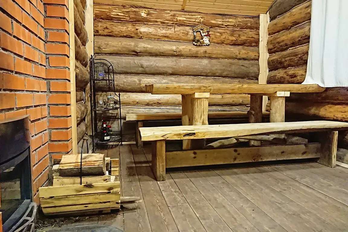 Сдаю посуточно двухэтажный домик с баней рядом с озером и горнолыжными курортами