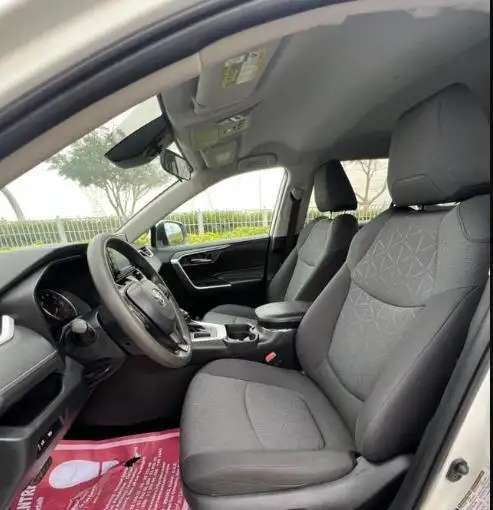 2021 Toyota RAV4 4WD XLE model