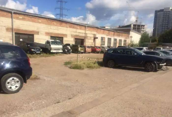 Здание автосервиса, с арендатором, и своим участком! 1 640,00 м2