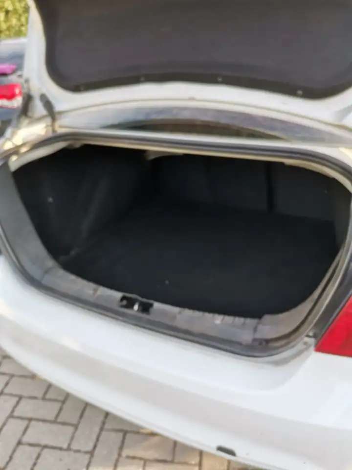 Ford Focus 1.6 MT, 2009, битый, 200 000 км