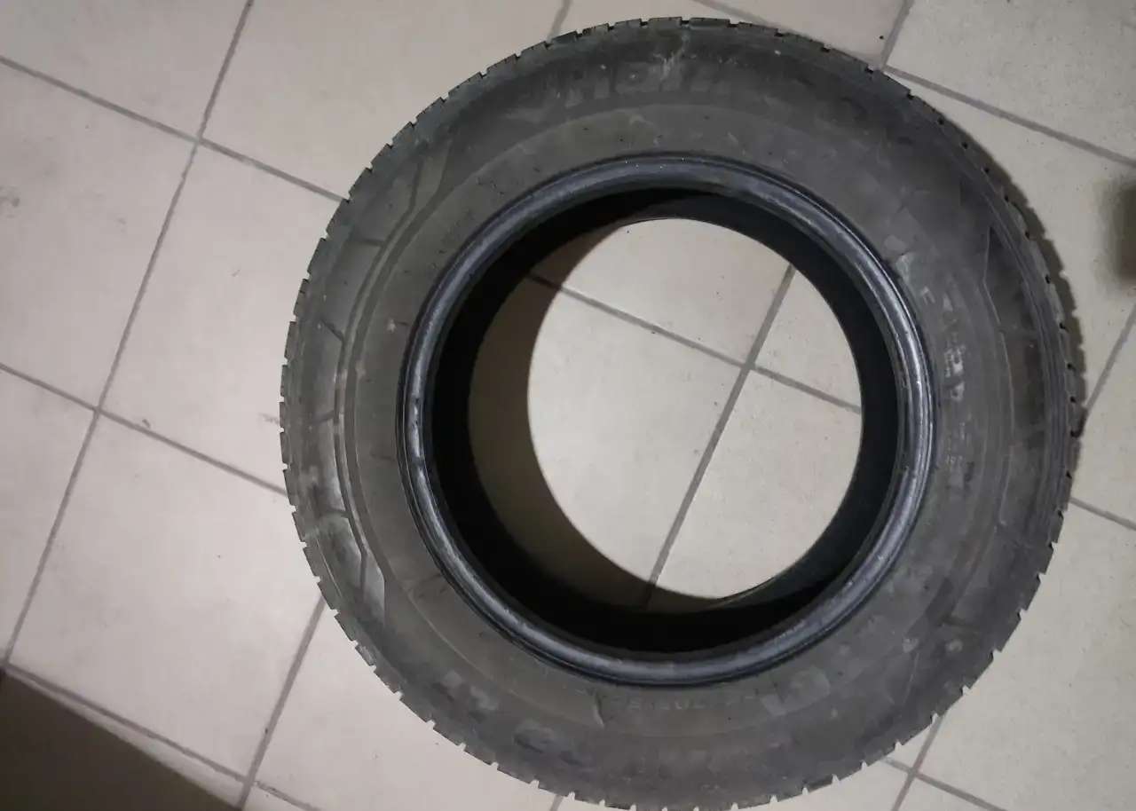 Продам шину Hankook Vantra LT 195/70 R15C. б/у, 1 шт