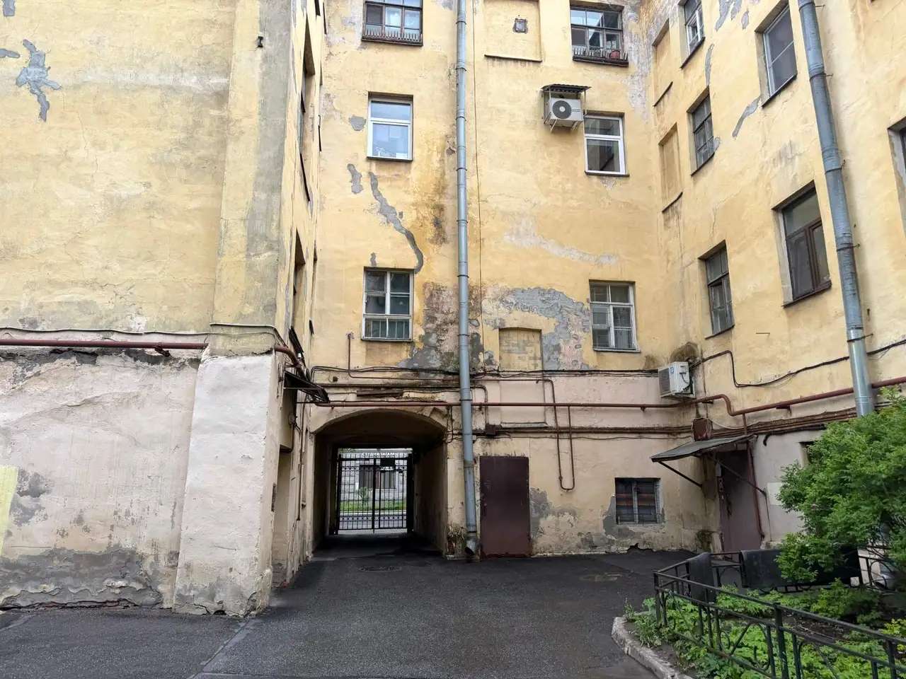 Продажа офиса 4.1 м2, Санкт-петербург, 2-я в.о. линия, 53 литера а