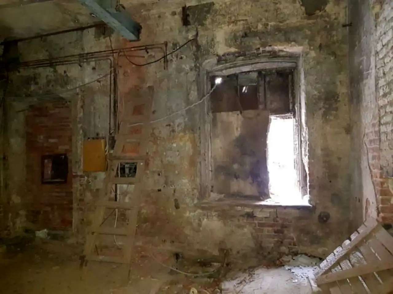 Продается здание 899.9 м2, Санкт-петербург, улица александра товпеко, 12 лите