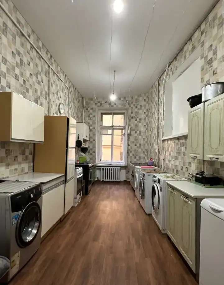 Продажа Комнаты., Набережной реки Карповки дом 30
