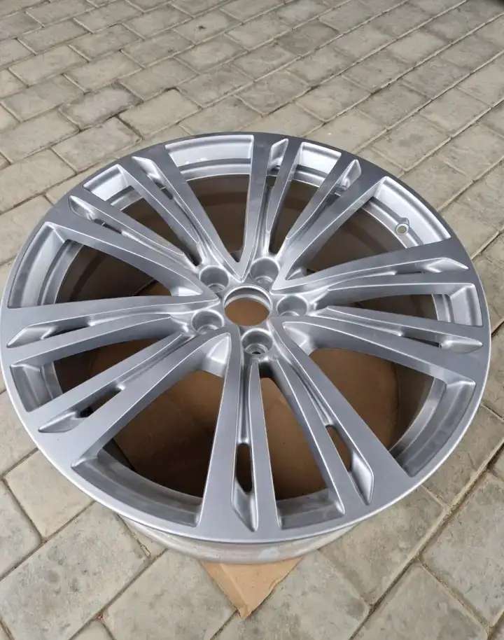 Диски для Audi a8 завод Новые