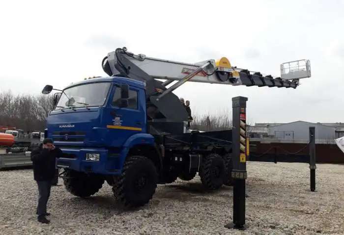 Автовышка Novas-460 45м на шасси Камаз-43118 6x6