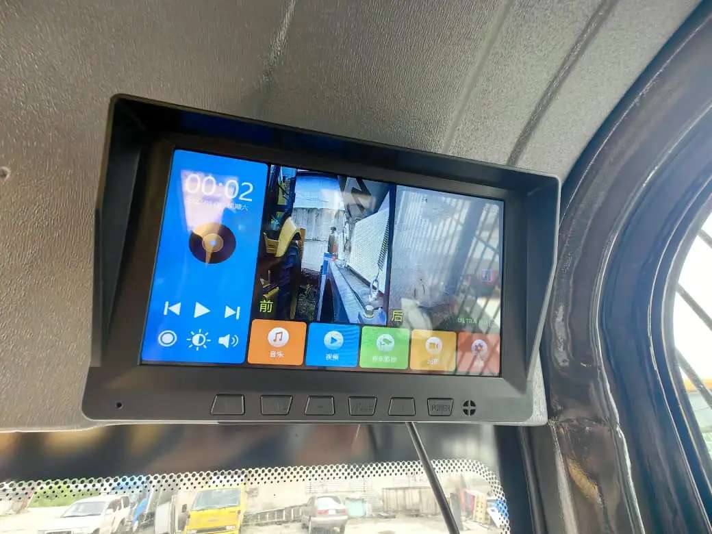 Бетоносмеситель с самозагрузкой YNIX QGMC6000 24 м3 час