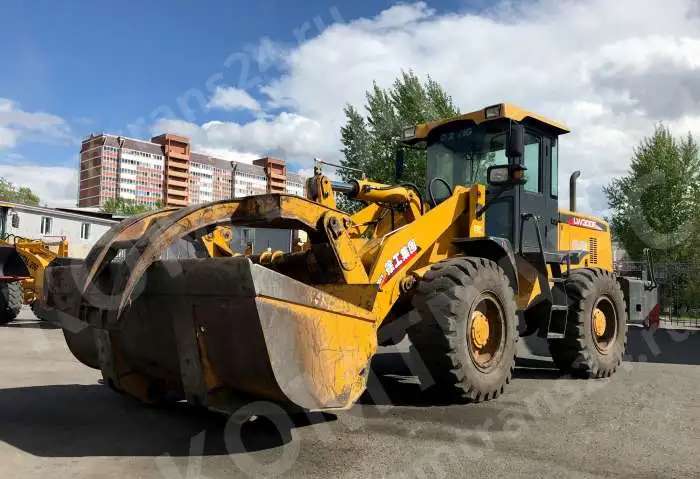 фронтальный погрузчик XCMG LW300F БУ