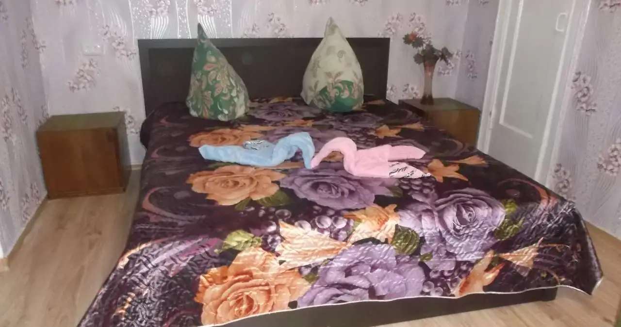 сдам 1 к квартиру с балконом, Багратиона 101