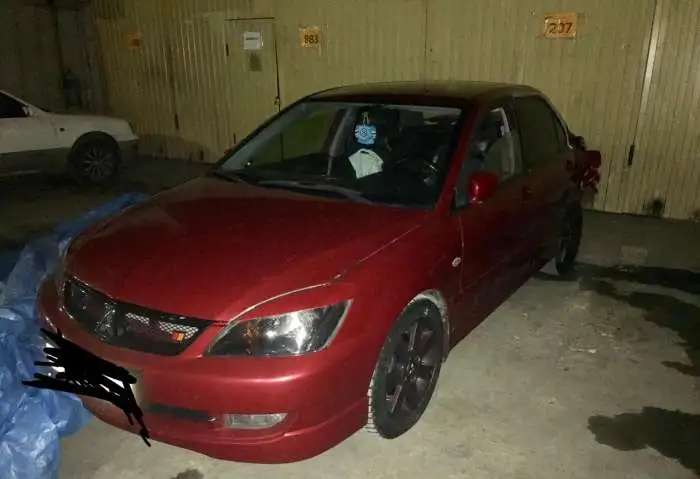 Продам битый авто Mitsubishi Lancer